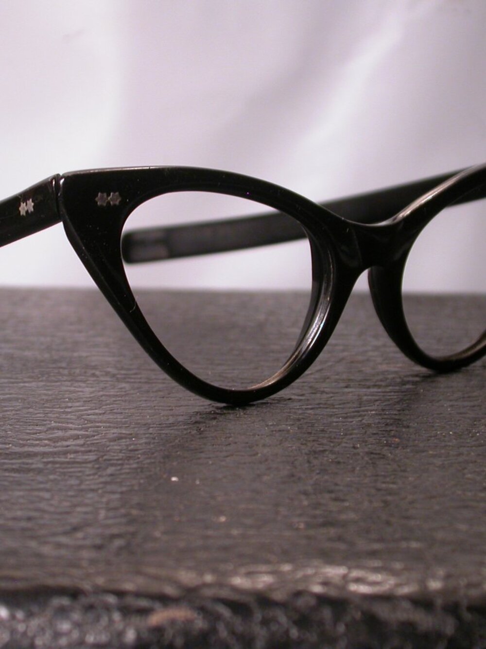 Vintage Sophisticate Black Bold Cat Eye Eyeglasses Frames